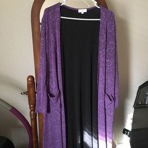 Small Lularoe Sarah BNWT Black lined